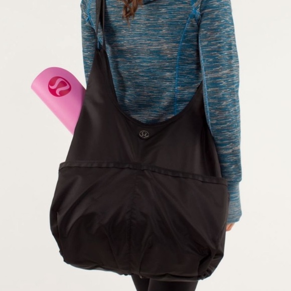 lululemon athletica Handbags - Lululemon post savasana tote
